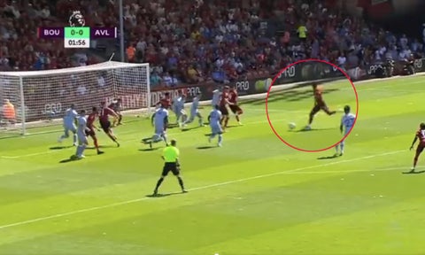 Gol de Jefferson Lerma en el arranque de la Premier League