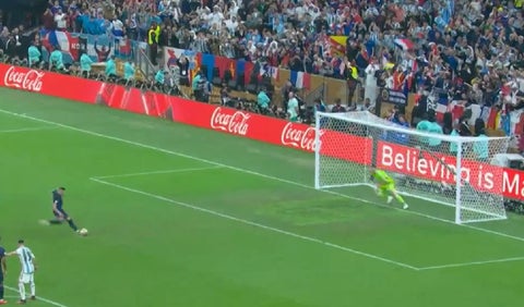 Gol de penal de Francia en la final con Argentina