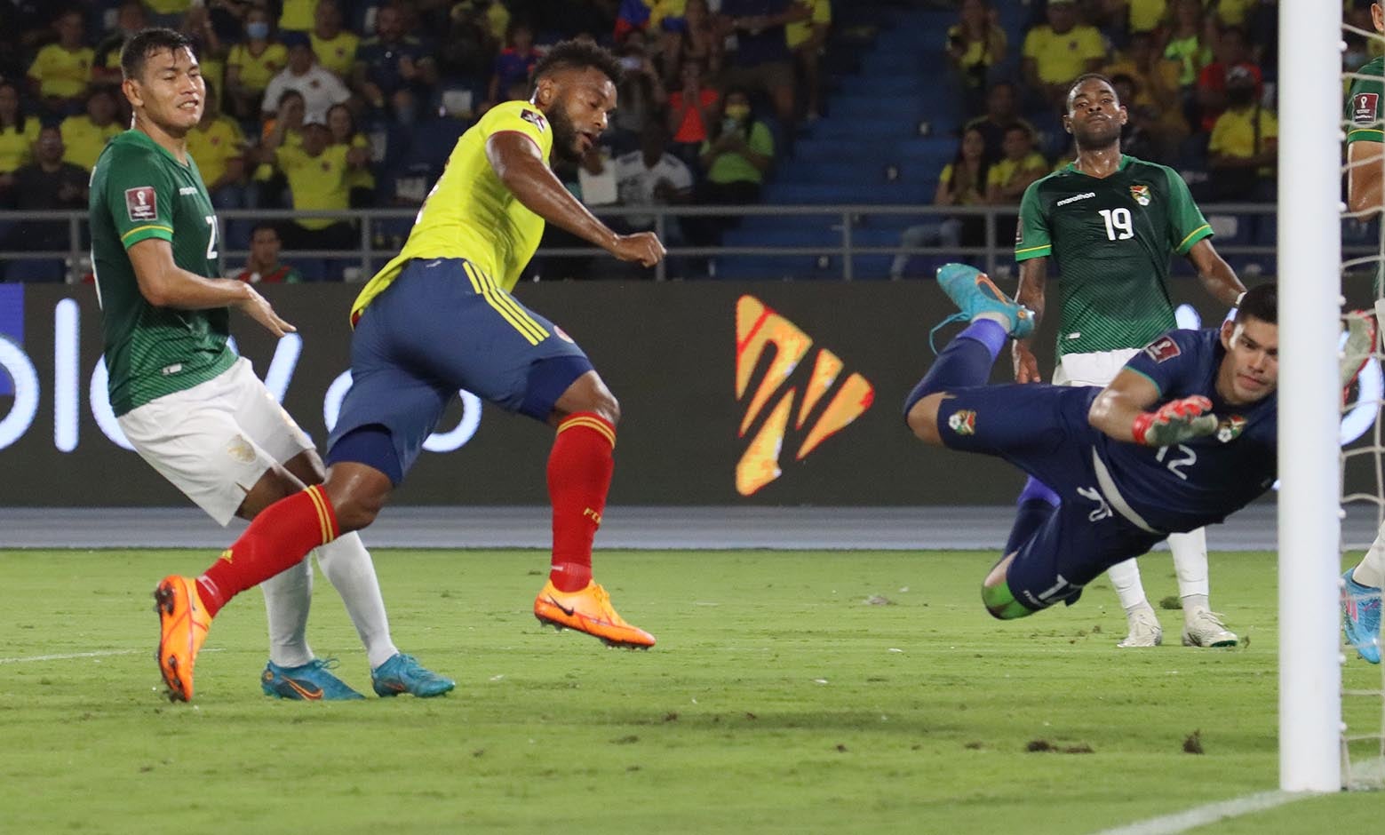 Gol Miguel Ángel Borja Colombia Vs Bolivia