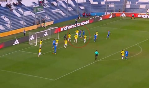 Gol de Italia contra Colombia