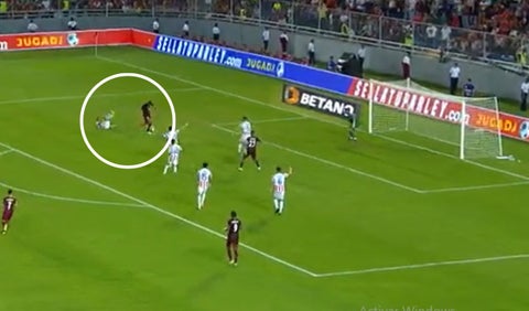 El gol que le anularon a Venezuela contra Paraguay