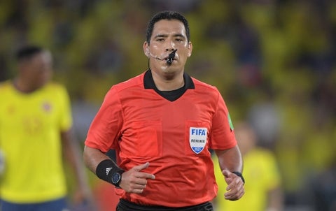 Diego Haro, árbitro de Colombia vs Ecuador