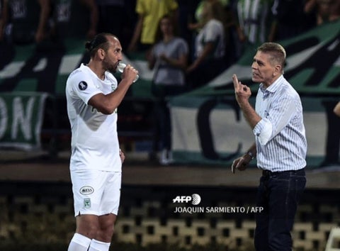 Hernán Barcos y Paulo Autuori en Atlético Nacional