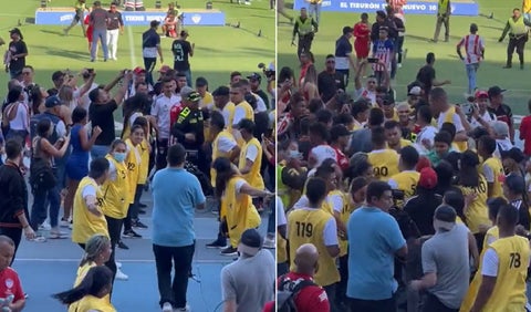 Hinchas del Junior empujan a Quintero