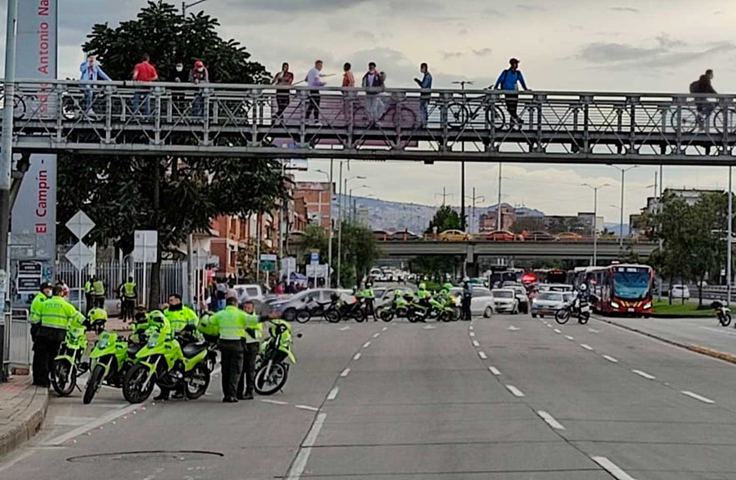 Hinchas en el Campín