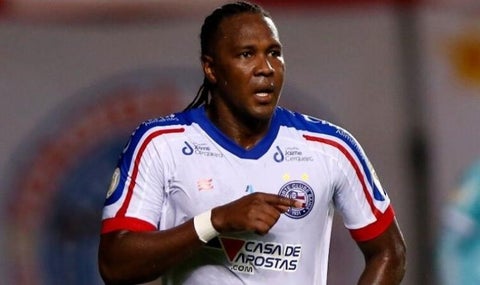 Hugo Rodallega jugando para Bahía de Brasil