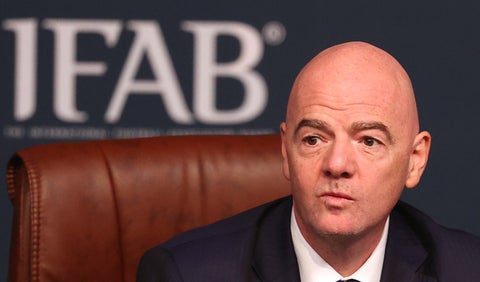 IFAB y Gianni Infantino, presidente de FIFA