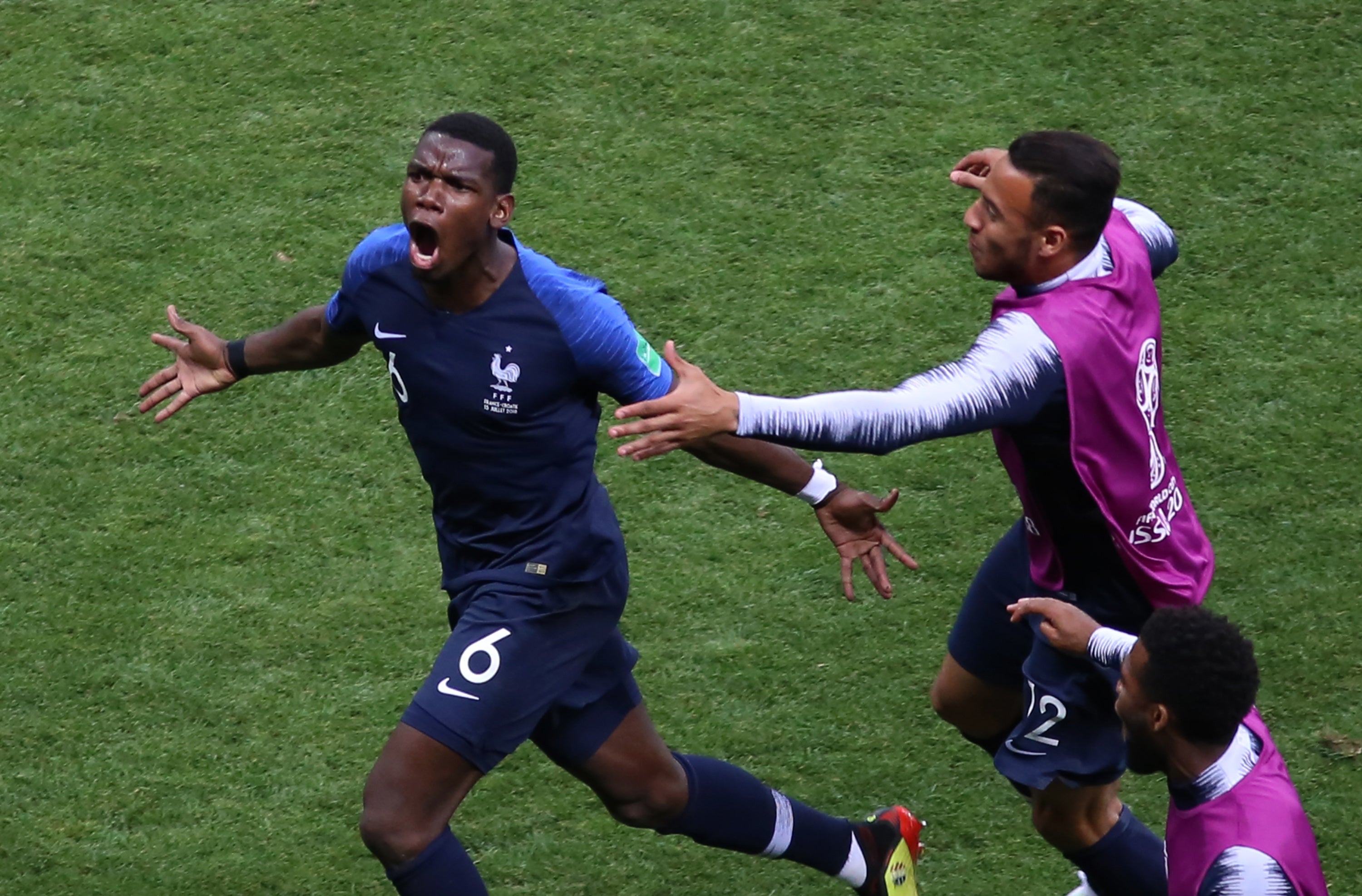 Paul Pogba celebrando el tercer gol de Francia