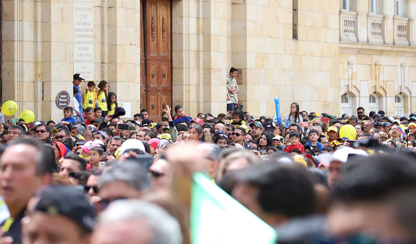 Recibimiento de Egan Bernal tras ganar el Tour de Francia. 