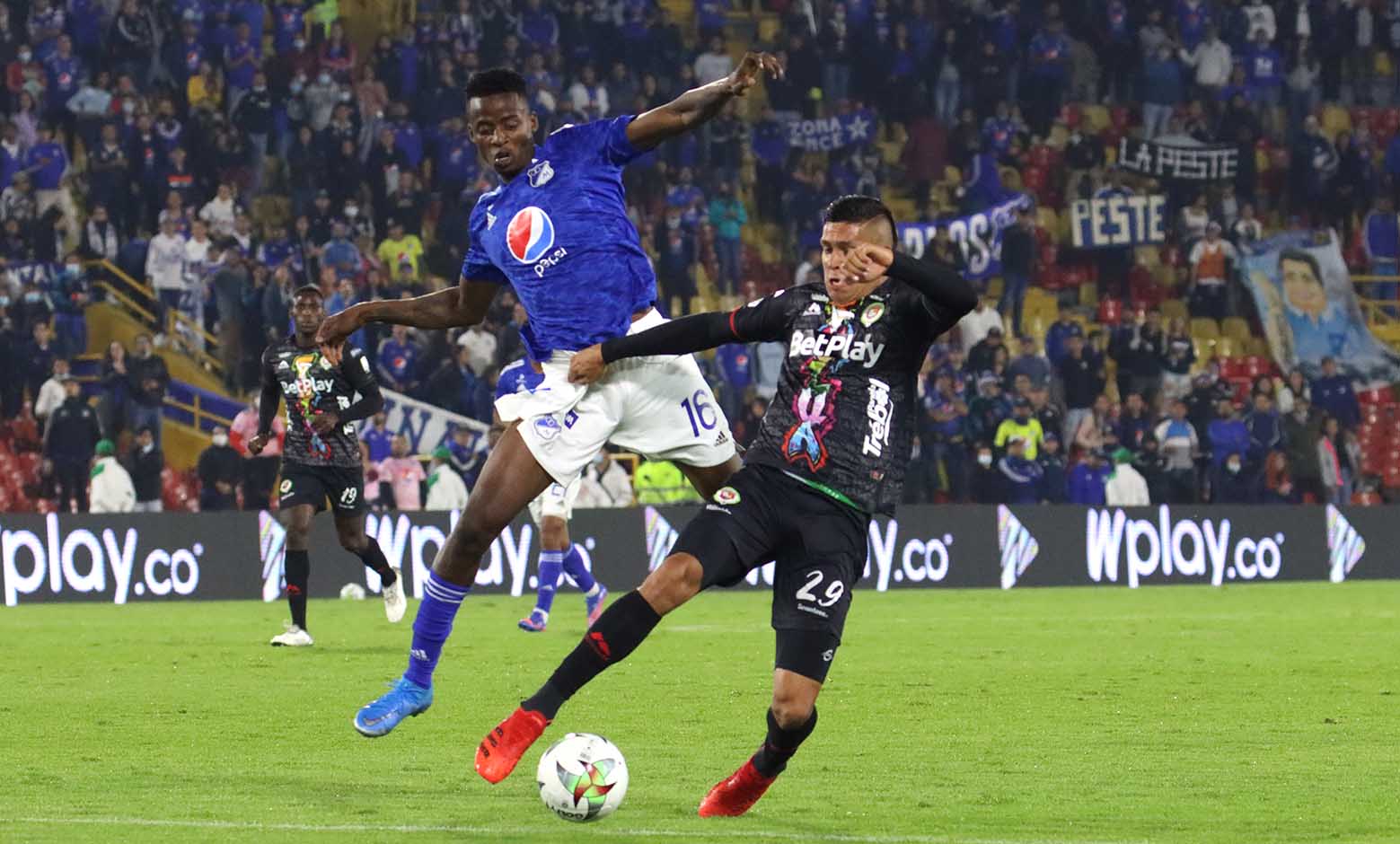 Millonarios Vs. Patriotas