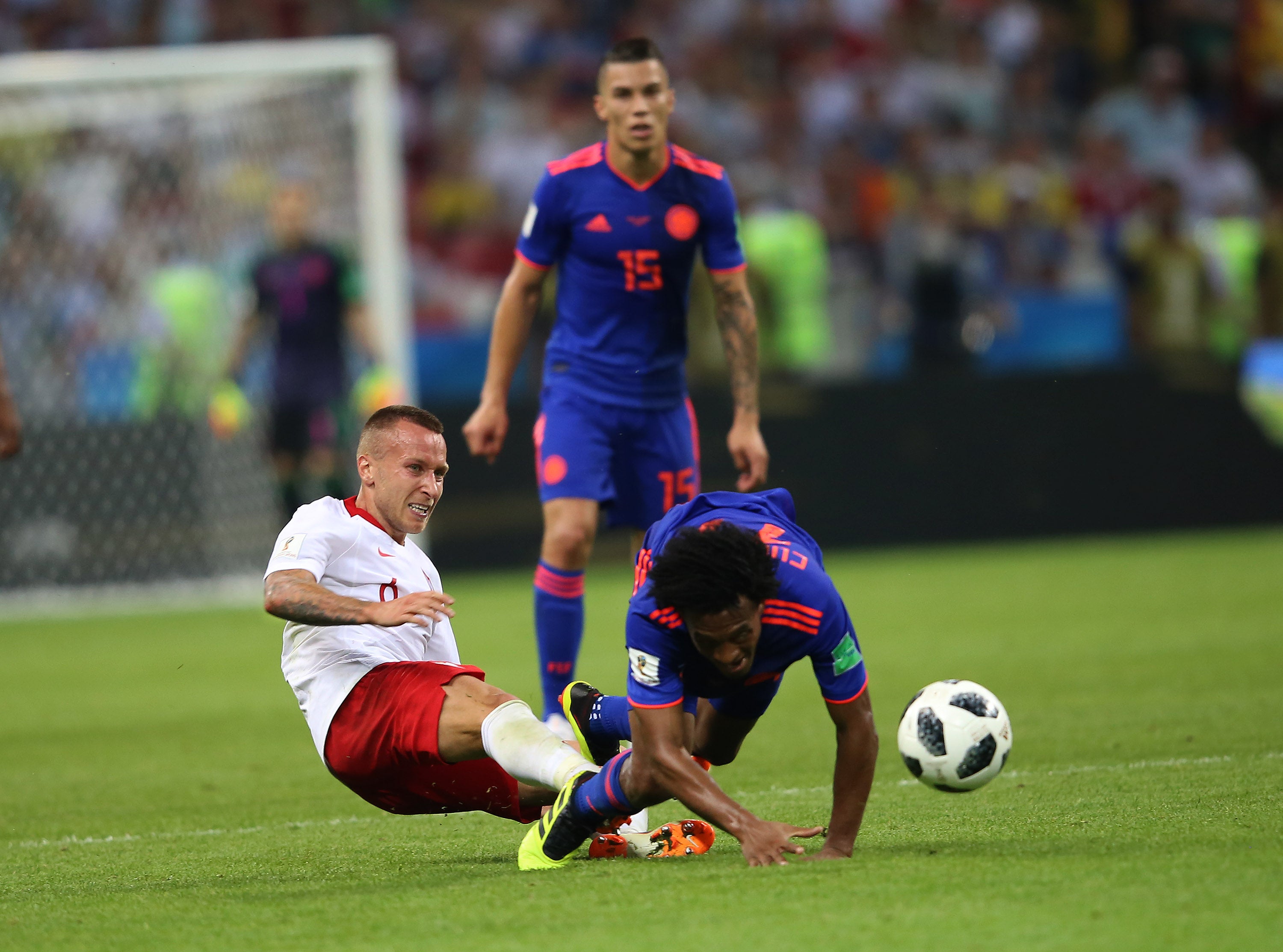 Falcao García no tuvo obstáculos para marcar su primer gol mundialista