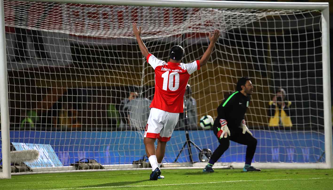 Ronaldinho en Colombia