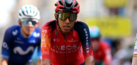 Egan Bernal en una etapa con el Ineos