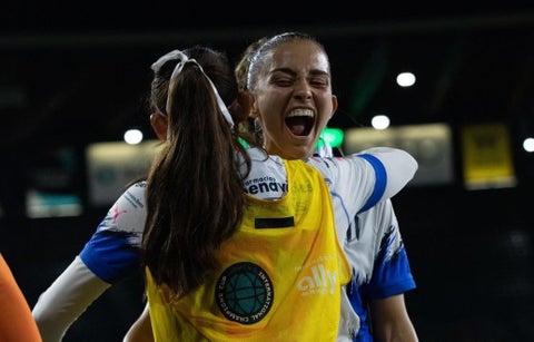 Isabella Echeverri- Rayadas