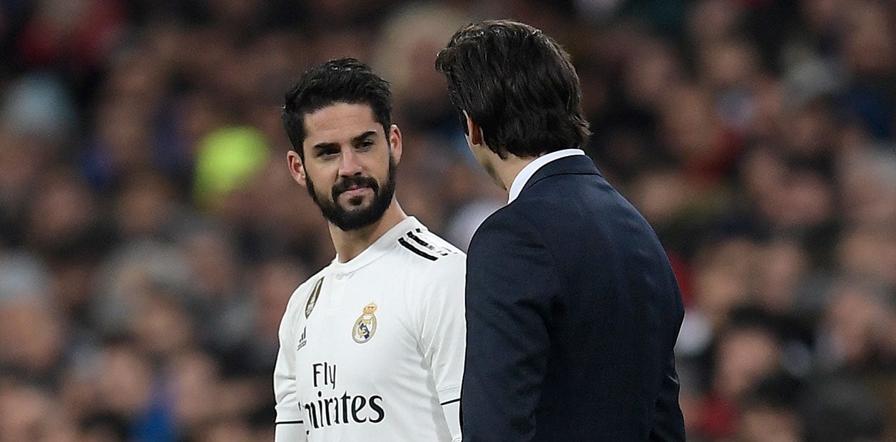 Isco y Santiago Solari en uno de los últimos partidos del Real Madrid