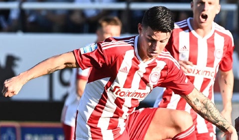 James Rodríguez en Olympiacos a finales de 2022