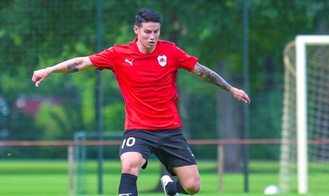 James Rodríguez en un entrenamiento con el Al Rayyan