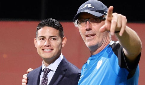 James Rodríguez y Laurent Blanc en el Al Rayyan
