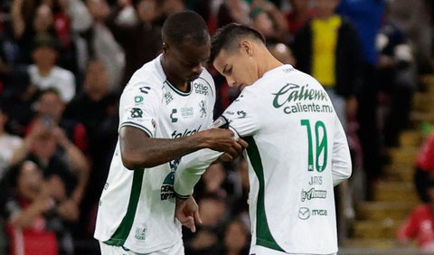 James Rodríguez con León