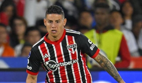 James Rodríguez en su llegada a Sao Paulo