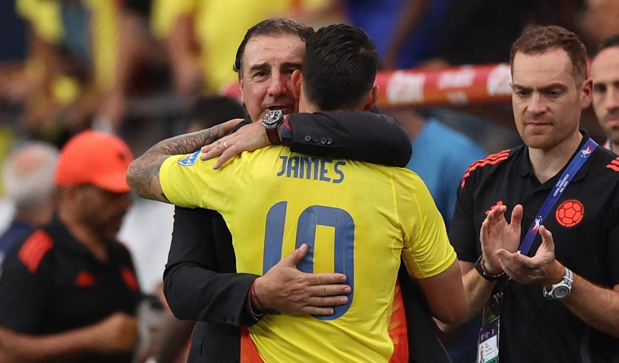 James Rodríguez y Néstor Lorenzo, selección Colombia
