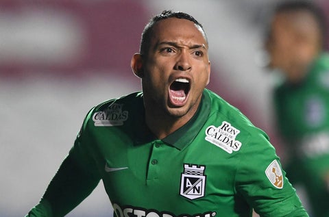 Jarlan Barrera con Nacional
