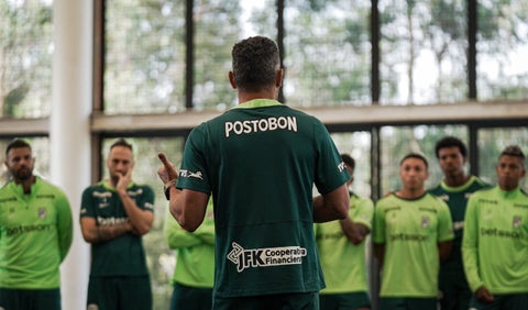 Javier Gandolfi, técnico argentino de fútbol