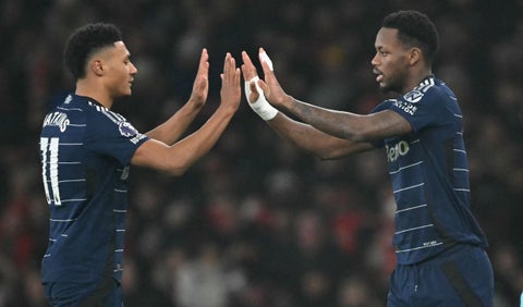 Jhon Durán sumó minutos en el empate de Aston Villa y Arsenal