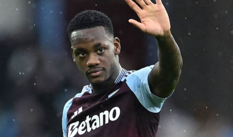 Jhon Durán con Aston Villa