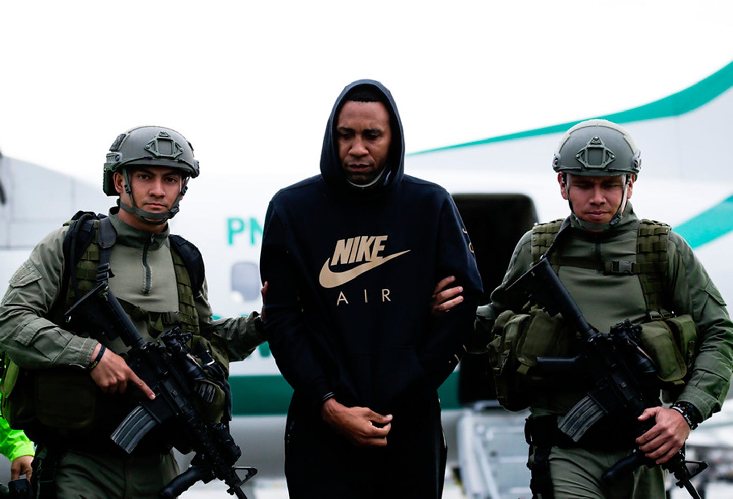 Jhon Viáfara tras ser trasladado por las autoridades de Jamundí a Bogotá