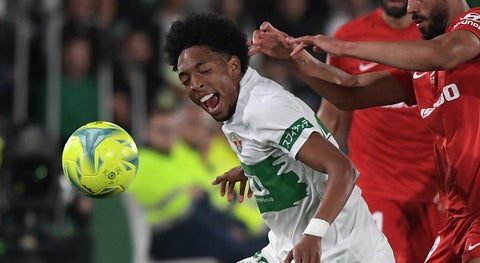 John Mojica con el Elche en la liga española