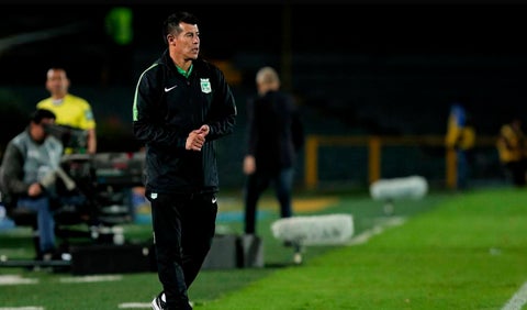 Jorge Almirón, técnico de Atlético Nacional, fue suspendido por la Dimayor