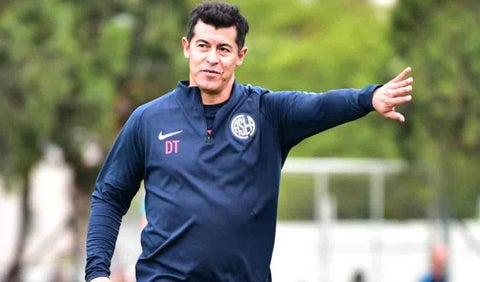 Jorge Almirón, técnico de San Lorenzo de Almagro