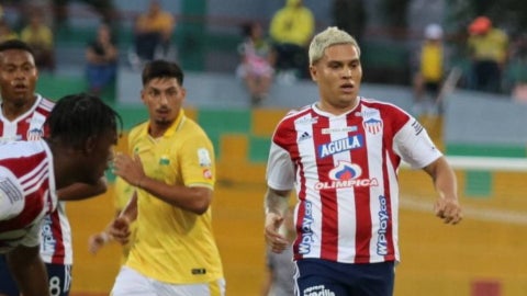 Juan Fernando Quintero en el partido Bucaramanga vs Junior
