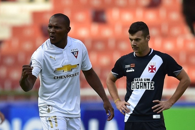 Juan Luis Anangonó, delantero ecuatoriano