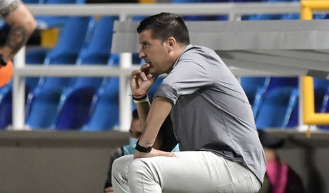 Juan Cruz Real, técnico argentino