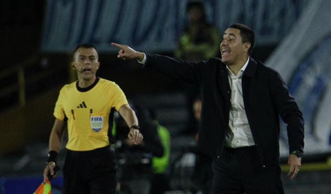 Efraín Juárez, técnico mexicano