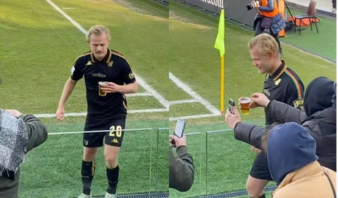 jugador va por una cerveza a la mitad del partido