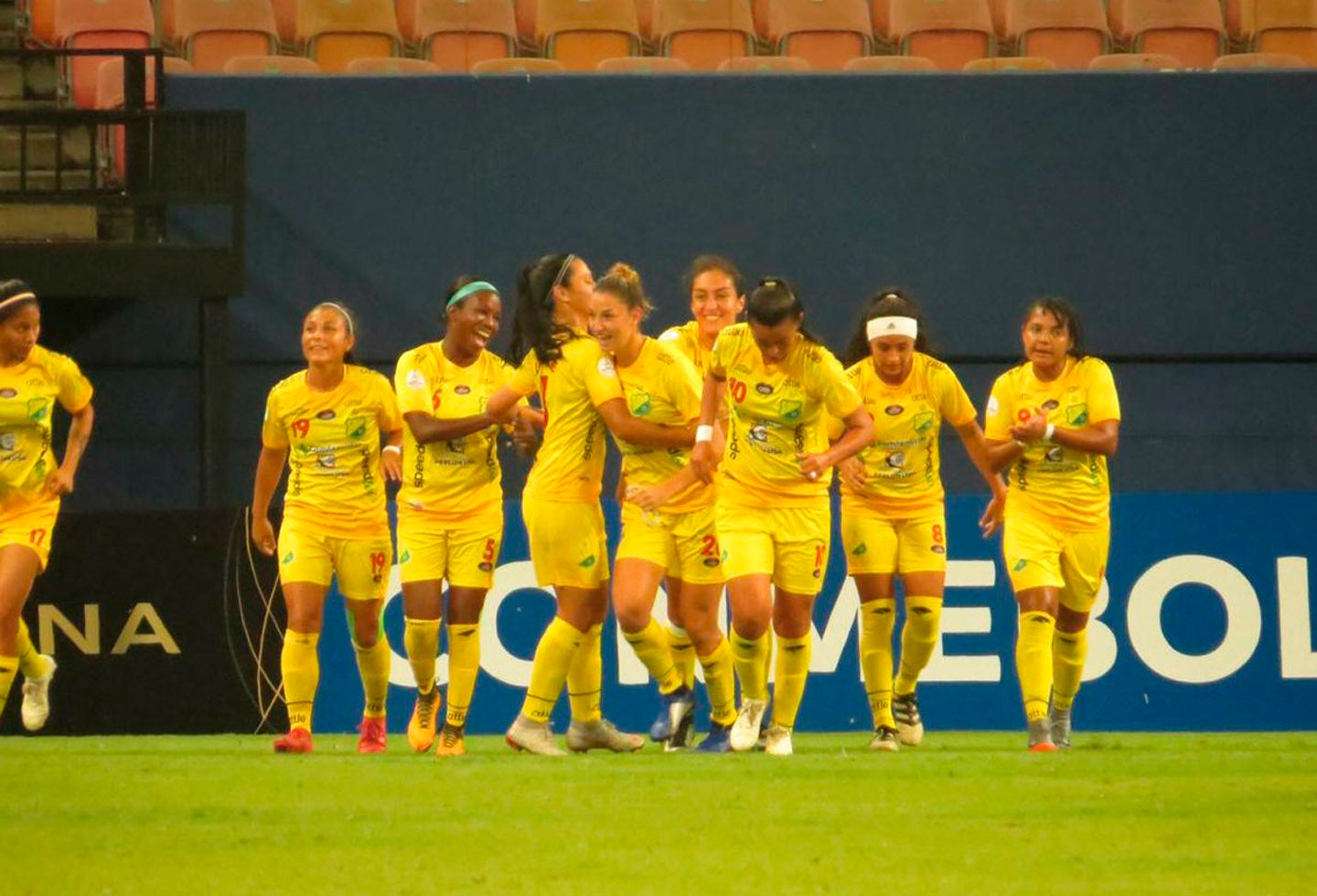 Jugadoras del Huila femenino en la Copa Libertadores