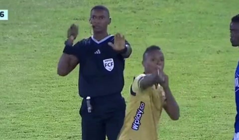 Fútbol colombiano: Jean Pineda dio el gol antes que el árbitro