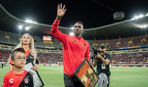 Julián Quiñones - despedida del Atlas