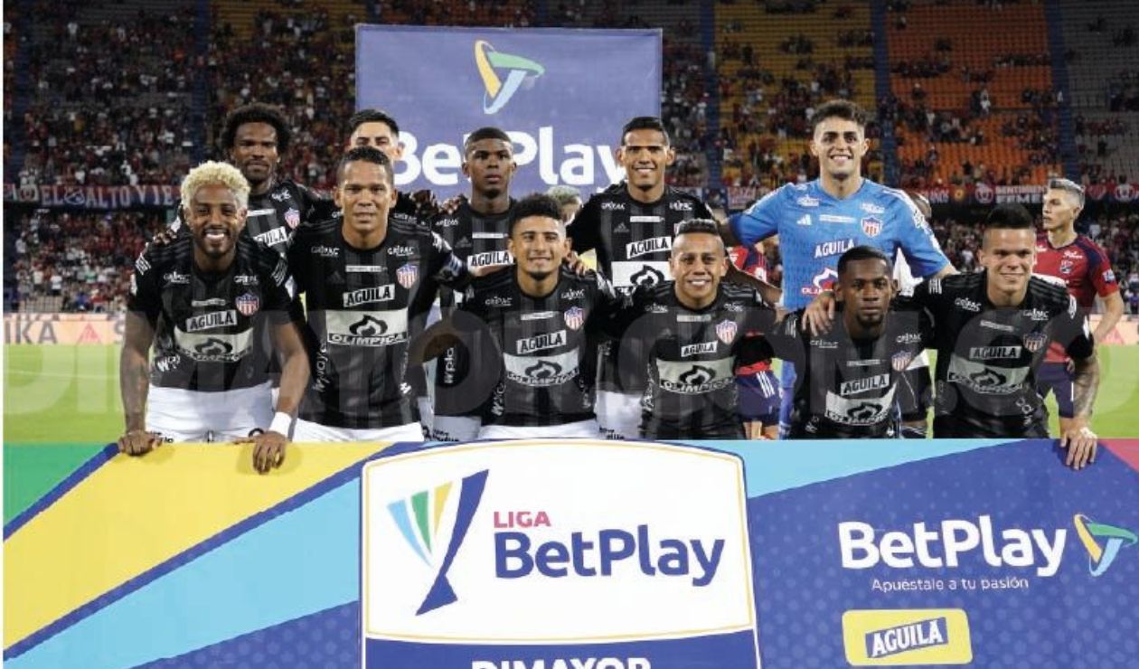 Carlos Bacca celebra el triunfo de Junior de Barranquilla