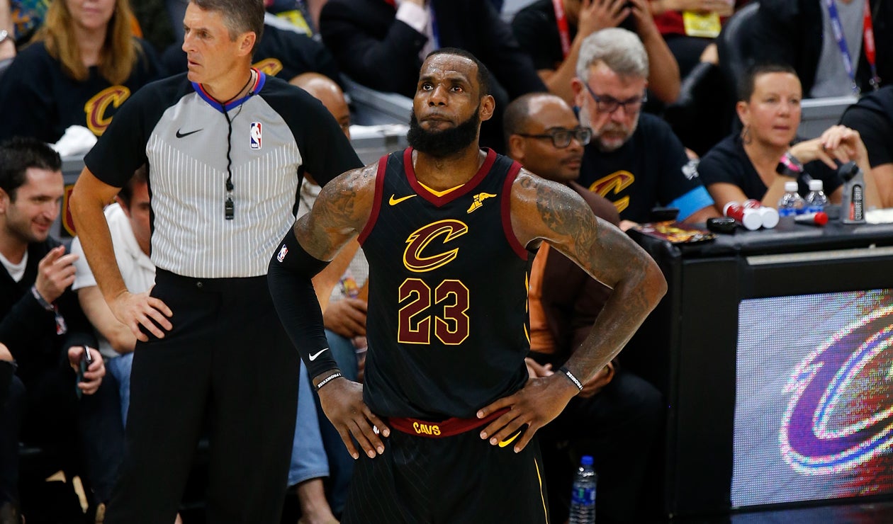 LeBron James es nuevo jugador de los Lakers