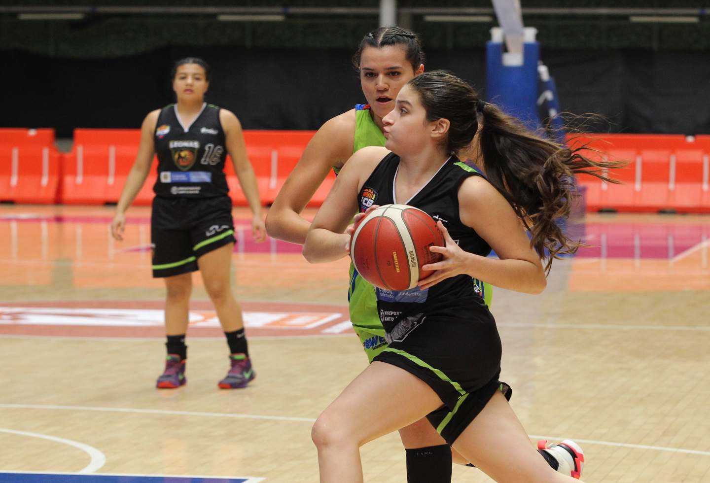 Leonas - Baloncesto femenino