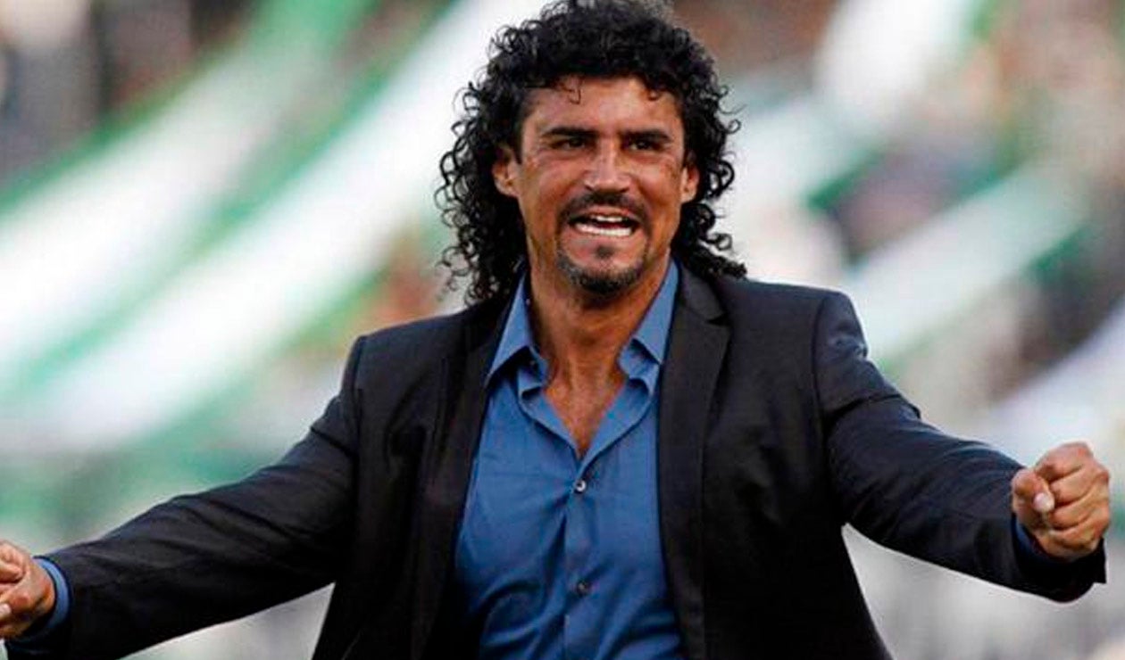 Leonel Álvarez, técnico colombiano