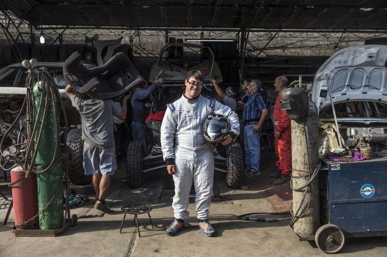 A Lucas le esperan 5.000 kilómetros de dunas principalmente, en las diez etapas del Dakar-2019. 