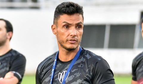Lucas González, entrenador colombiano