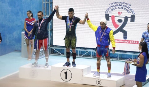 Luis Javier Mosquera Centroamericano de Pesas