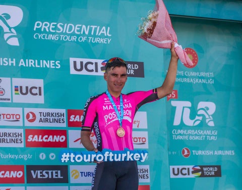 Manzana Postobón, con Jonathan Restrepo, se mantiene tercero en la general individual de la Vuelta a Turquía