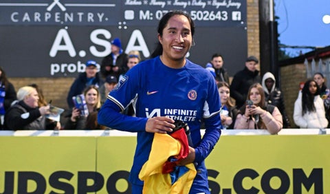 Mayra Ramírez con Chelsea
